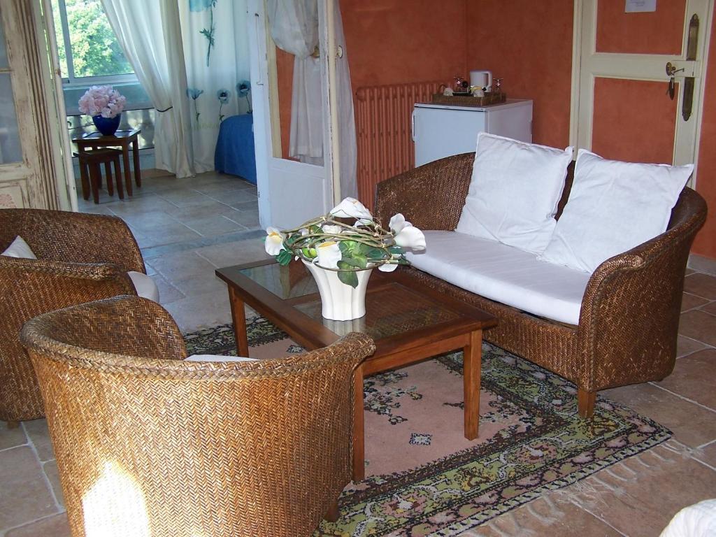 Castel Enchante Nice Kamer foto